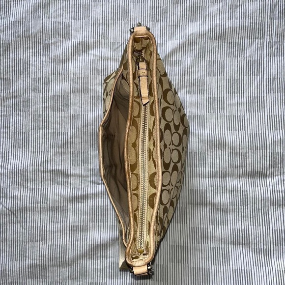 Coach shoulder/crossbody bag - Picture 3 of 7